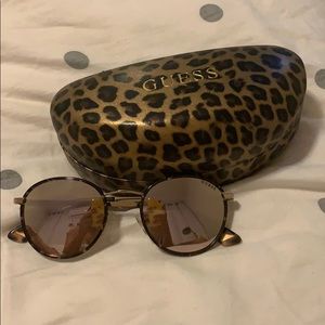 Guess Polarized Sunglasses